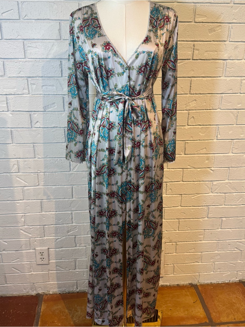 Vintage 60s 70s Vassarette Paisley Nylon Robe Womens S